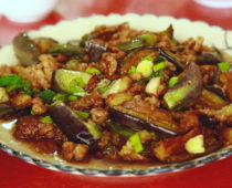 桂林・シンピンで毎晩食べてた「茄子豚肉炒め」と余談